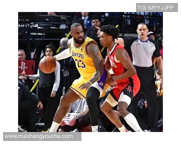 湖人队与火箭队激战2020年季后赛精彩回顾与分析 湖人队与火箭队激战2020年季后赛精彩回顾与分析