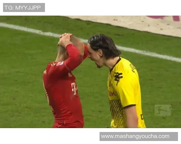 莱万重返德甲对阵拜仁遭球迷嘘声四起引发热议