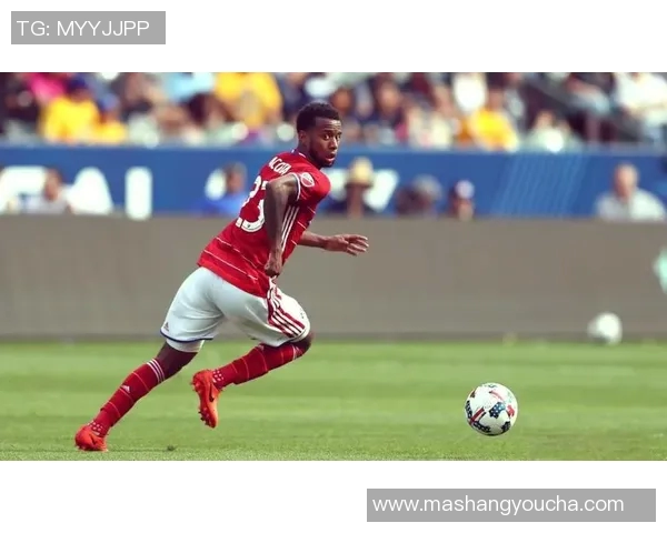 休斯顿队与明尼苏达队的激烈对决展现足球魅力与团队精神