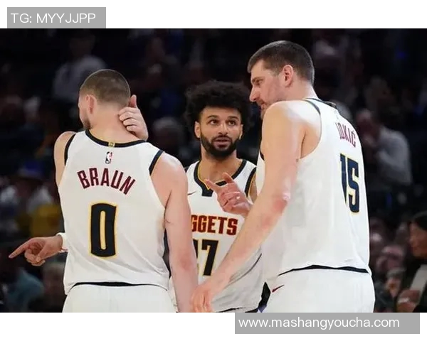 勇士与掘金激战第五场争夺季后赛晋级关键胜利